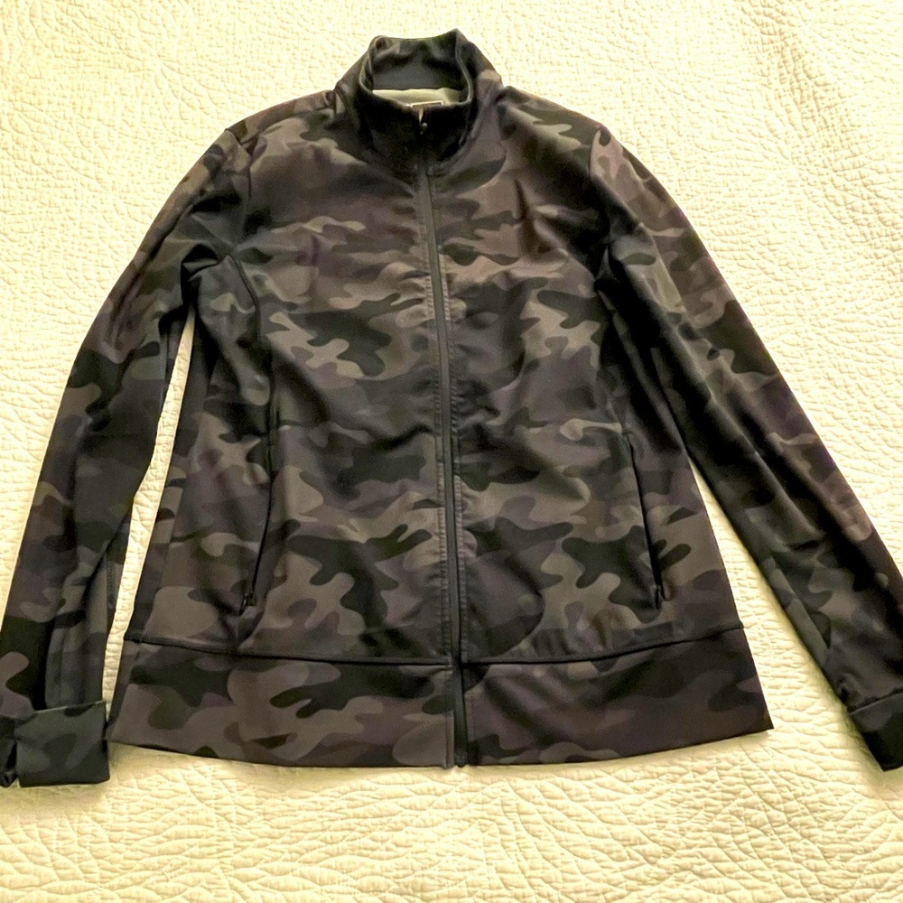 NWT Womens Lole Camoflage Full Zip Jacket